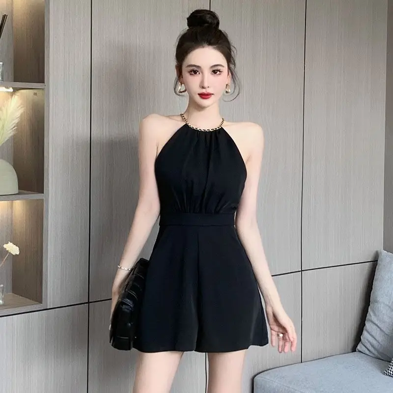 Cool White Woman Shorts Office - مراجعة Summer Light Clothing وسعره